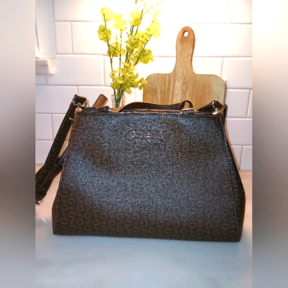 Guess brown crossbody purse
